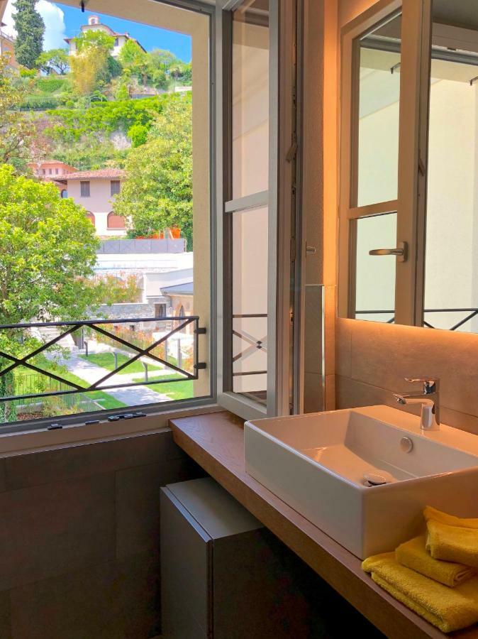 Castelli Delux Apartment Menaggio Bagian luar foto